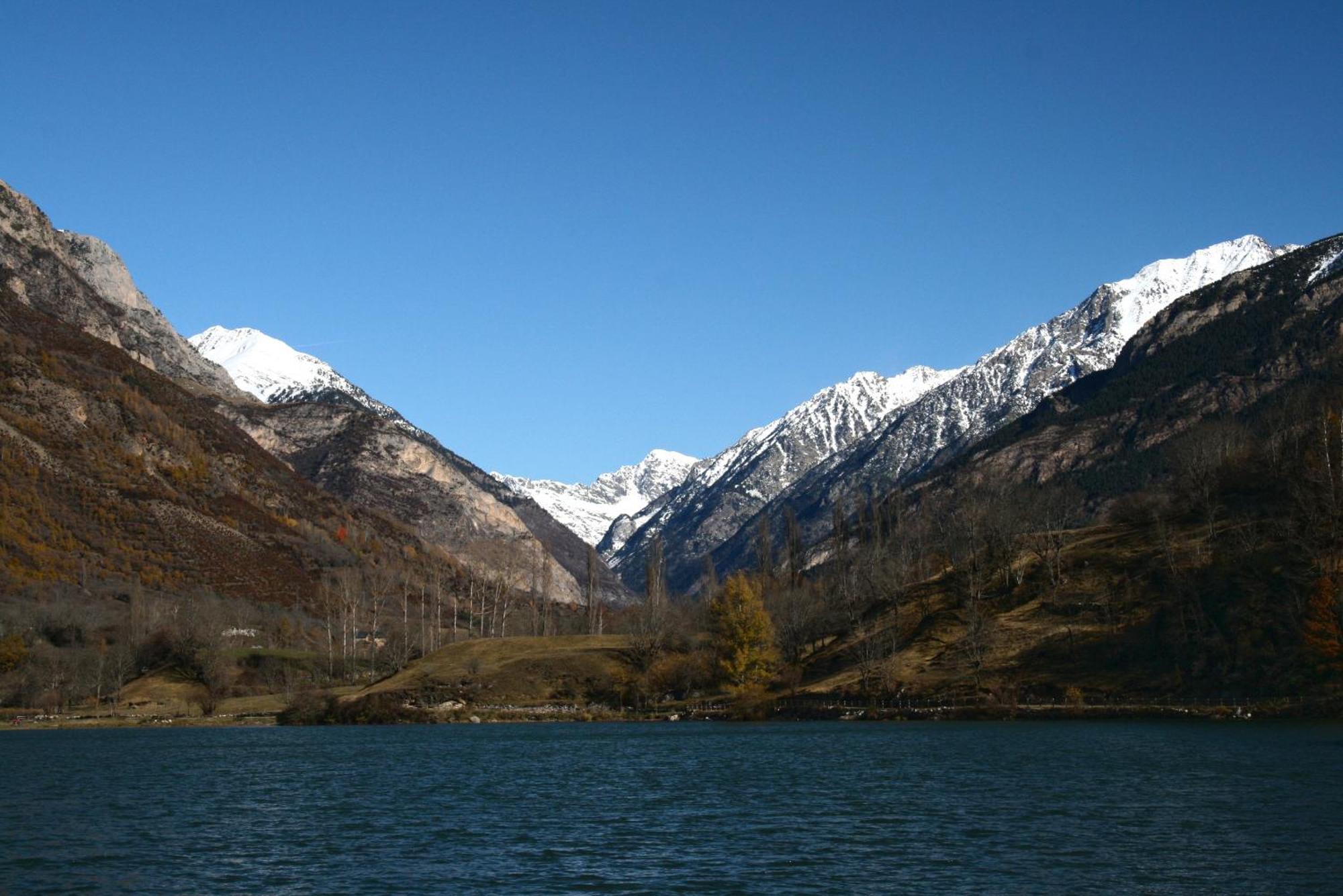 فندق Tres Picos إريسته المظهر الخارجي الصورة